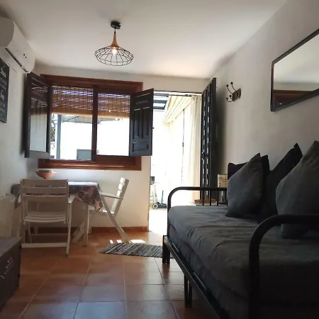 Cuesta Alcazaba Apartment *